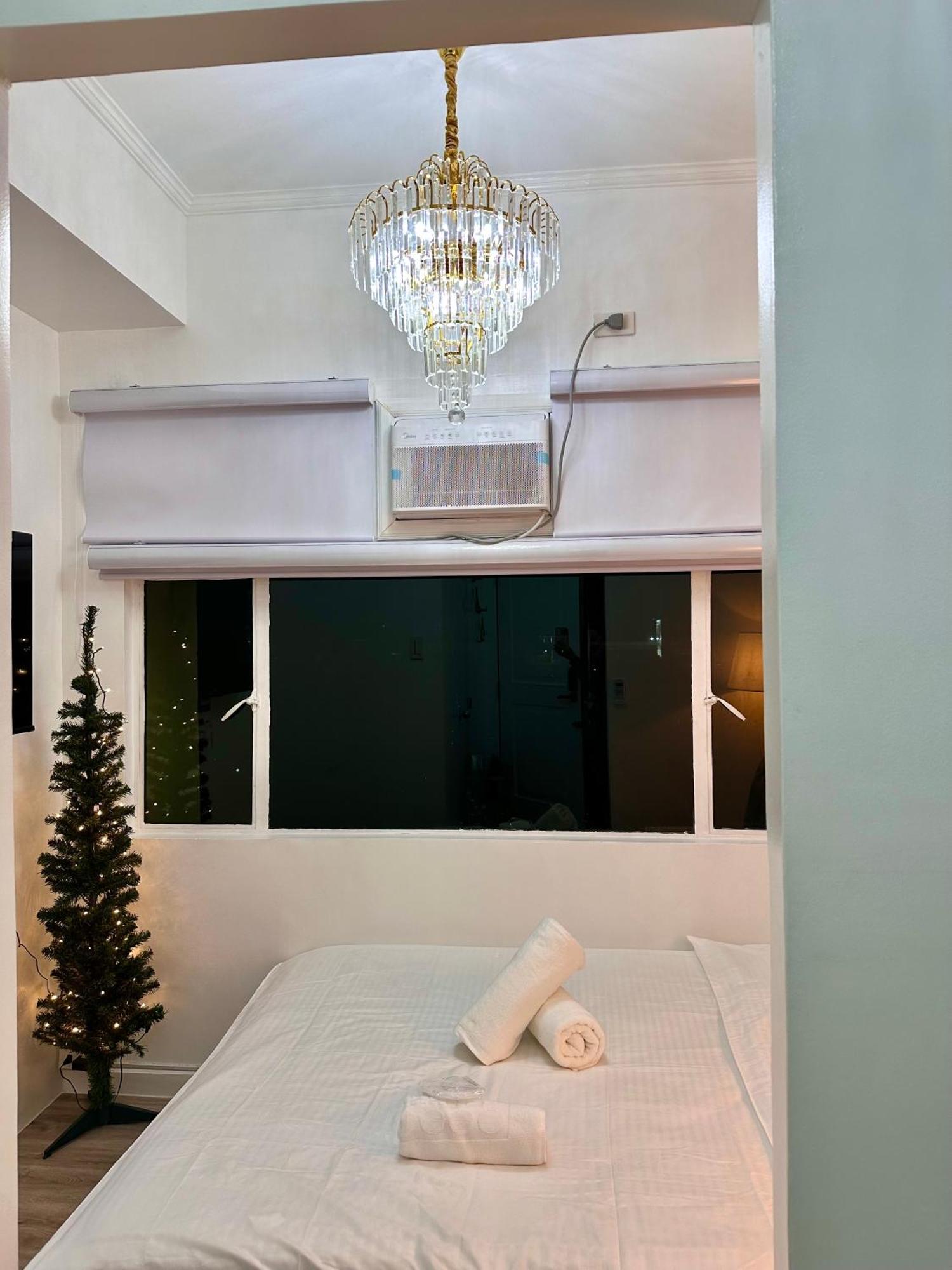 Studio Two Condominium, Alabang - Gold Fiber Wi-Fi -Netflix Ready Muntinlupa City Exteriér fotografie